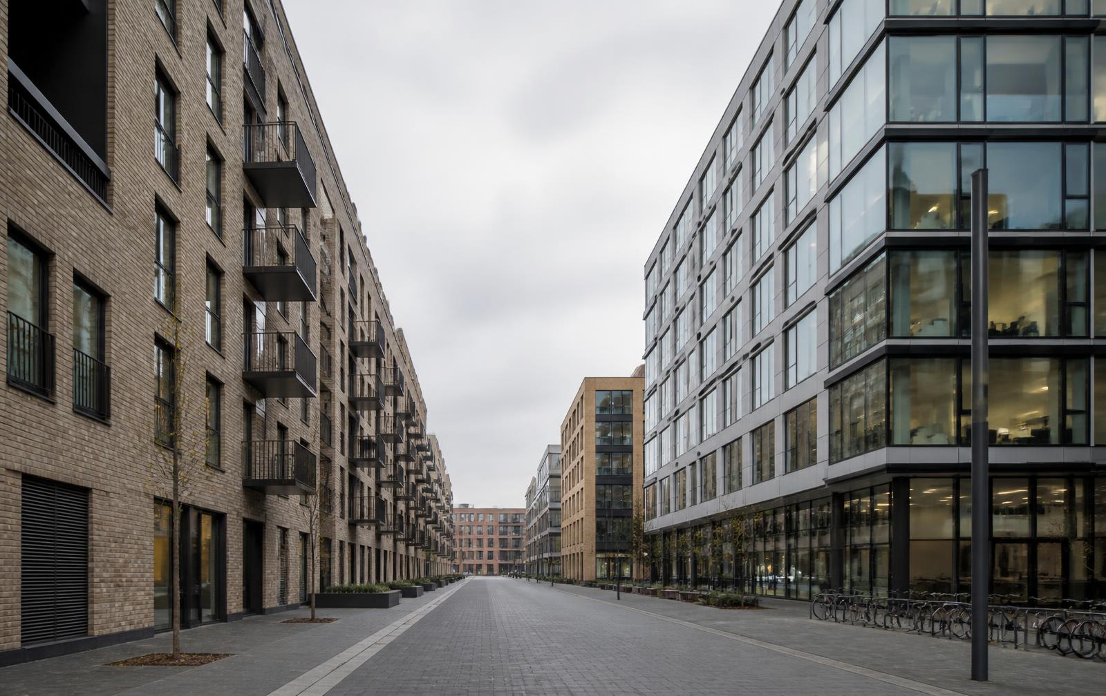Wohn- und Bürogebäude in einem modernen Stadtquartier